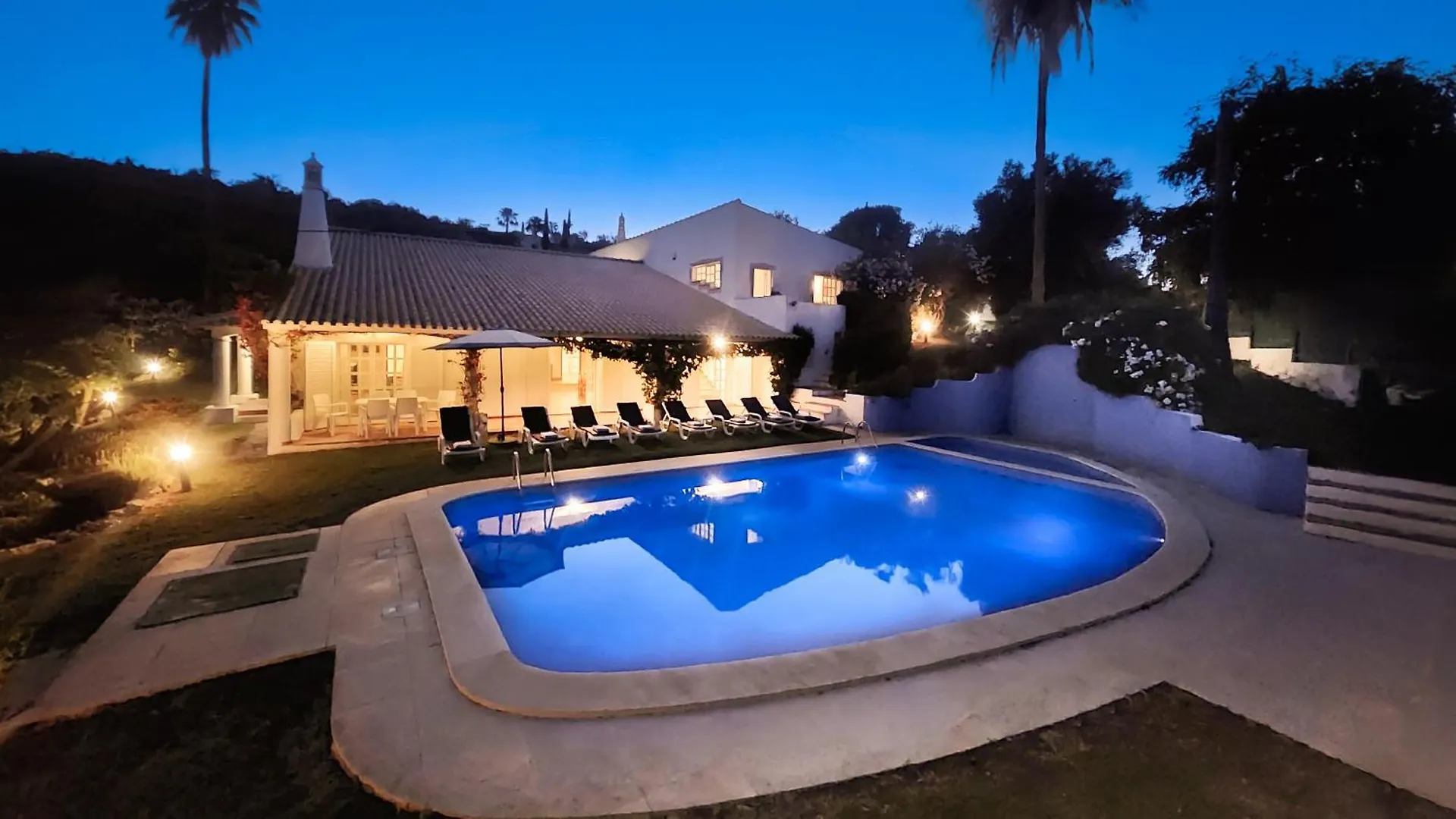 Espraguina By Check-In Portugal Villa Loule